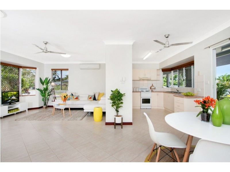 3 Barcoo Close, Bentley Park QLD 4869