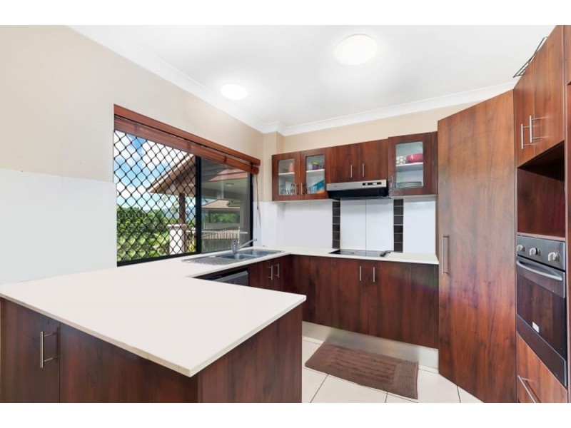 9/1-15 Robson Street, Mooroobool QLD 4870