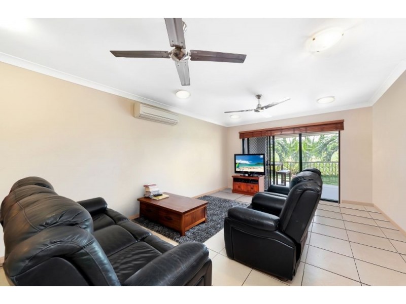 9/1-15 Robson Street, Mooroobool QLD 4870