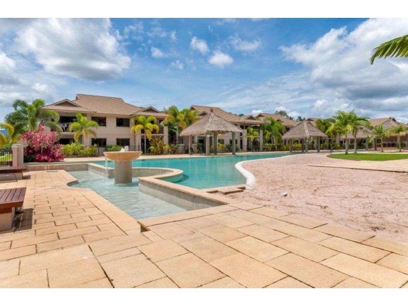 9/1-15 Robson Street, Mooroobool QLD 4870