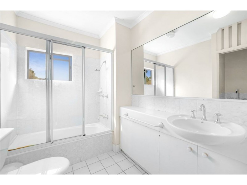 21/189 Mayers Street, Manoora QLD 4870