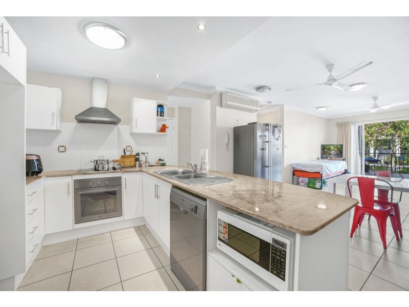 4/16-18 Smith Street, Cairns North QLD 4870