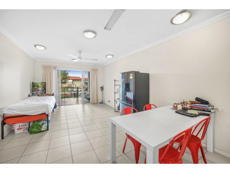 4/16-18 Smith Street, Cairns North QLD 4870
