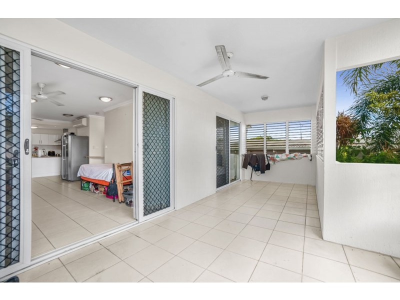 4/16-18 Smith Street, Cairns North QLD 4870