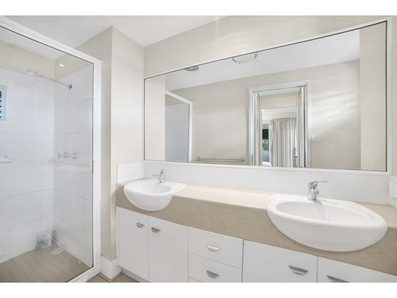 4/16-18 Smith Street, Cairns North QLD 4870