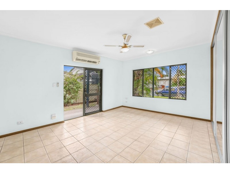 98 Upper Richardson Street, Whitfield QLD 4870