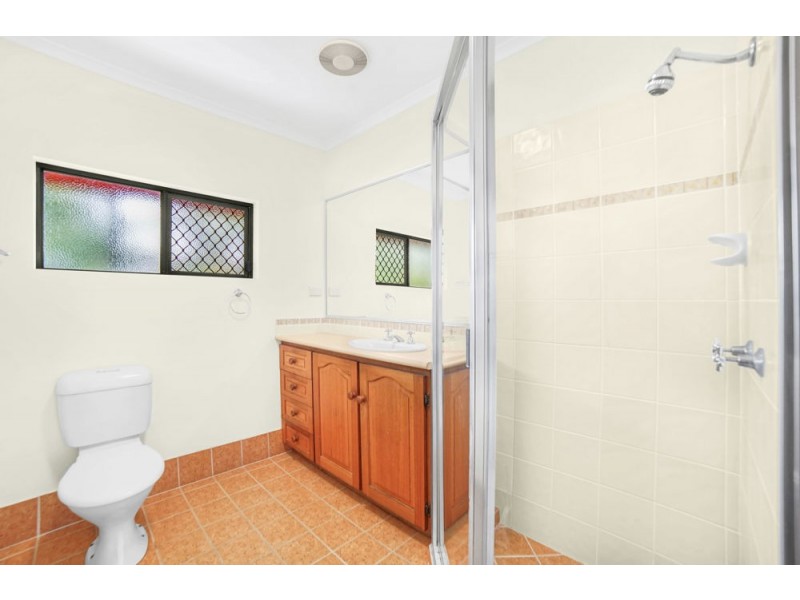 98 Upper Richardson Street, Whitfield QLD 4870