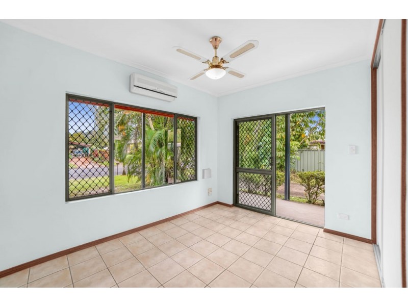 98 Upper Richardson Street, Whitfield QLD 4870