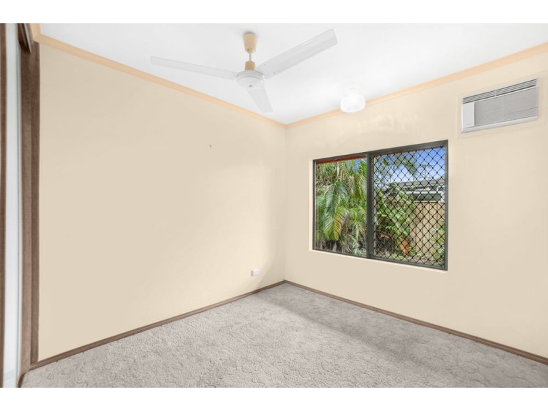 98 Upper Richardson Street, Whitfield QLD 4870
