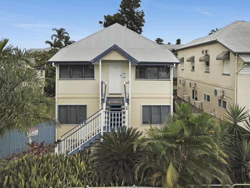 323-325 Draper Street, Parramatta Park QLD 4870