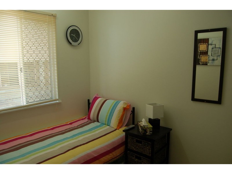 323-325 Draper Street, Parramatta Park QLD 4870