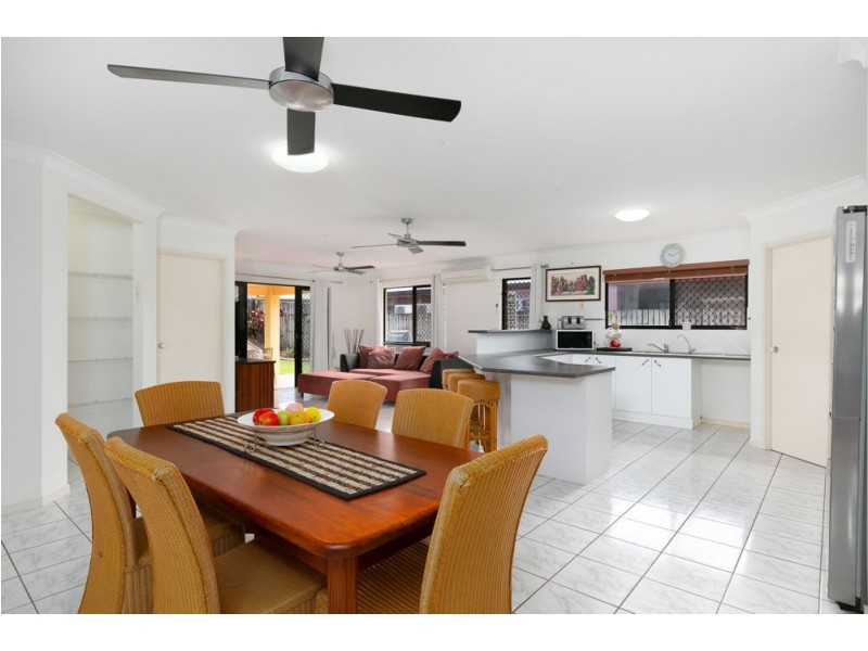 28 Fitzmaurice Drive, Bentley Park QLD 4869