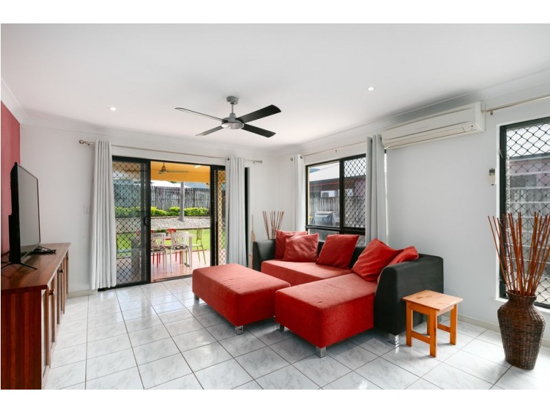 28 Fitzmaurice Drive, Bentley Park QLD 4869