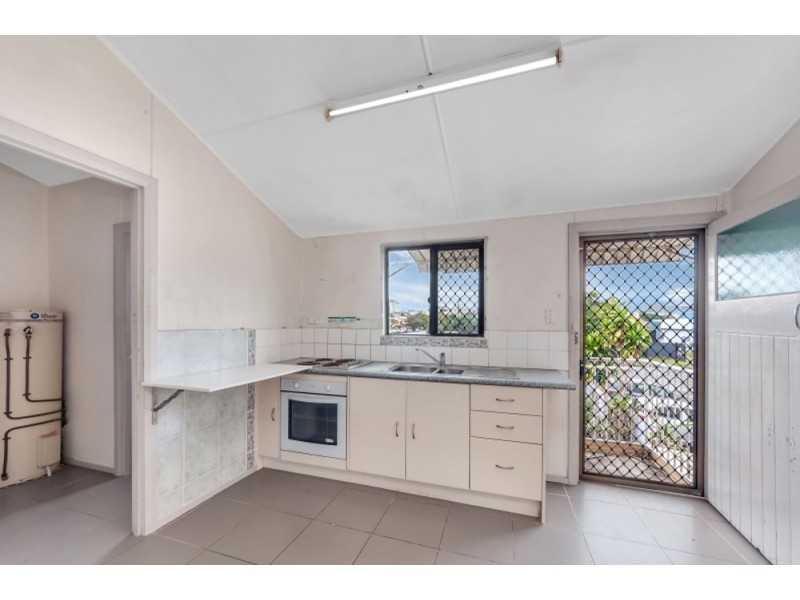 238 Draper Street, Parramatta Park QLD 4870