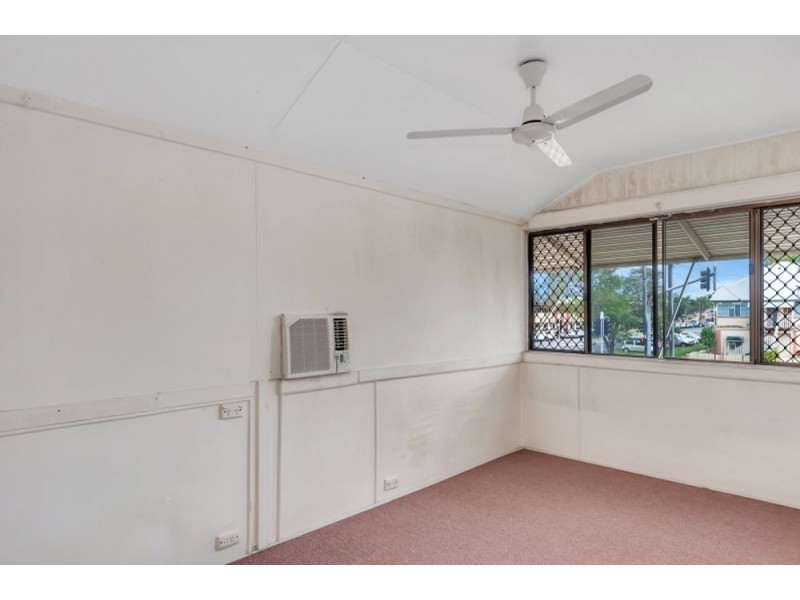 238 Draper Street, Parramatta Park QLD 4870