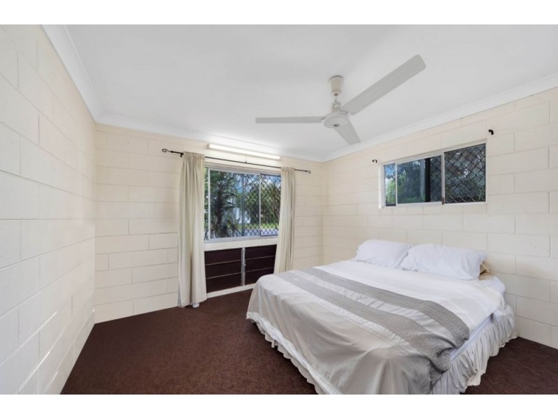 2 Coolabah Close, White Rock QLD 4868