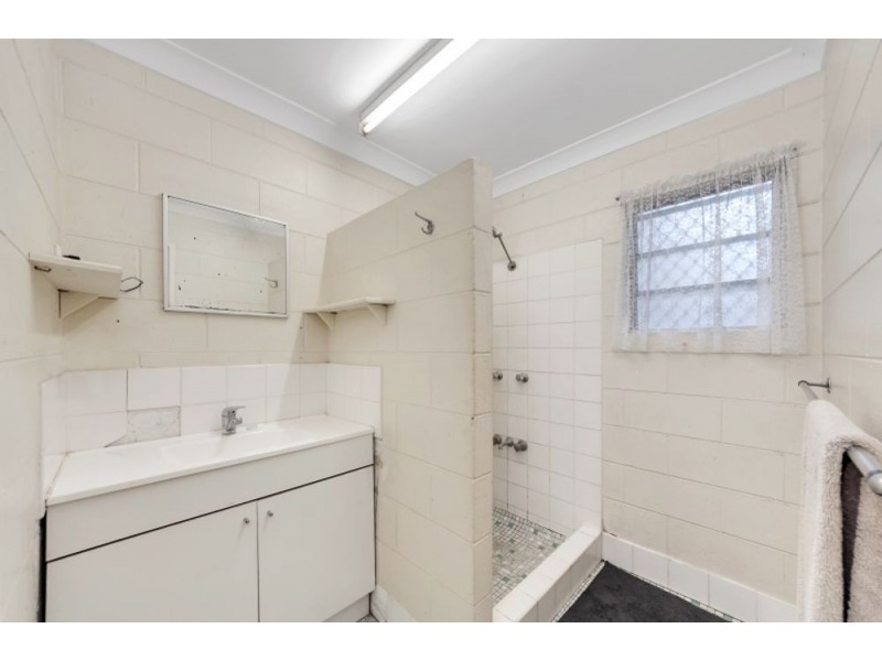 2 Coolabah Close, White Rock QLD 4868