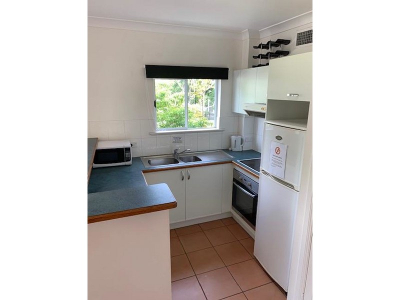 5/61-63 Sims Esplanade, Yorkeys Knob QLD 4878