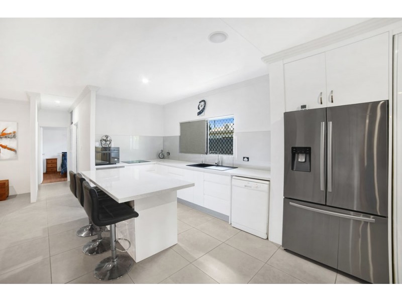 13 Marvin Close, White Rock QLD 4868