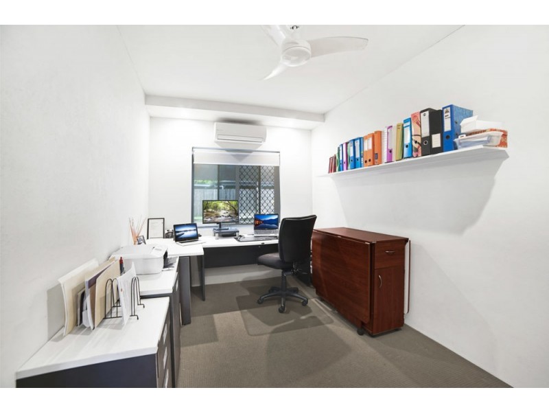 13 Marvin Close, White Rock QLD 4868