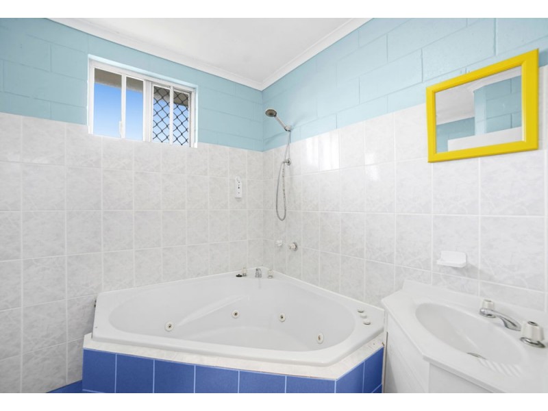 13 Marvin Close, White Rock QLD 4868