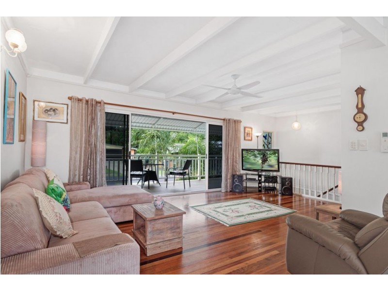 41 Nolan Street, Whitfield QLD 4870