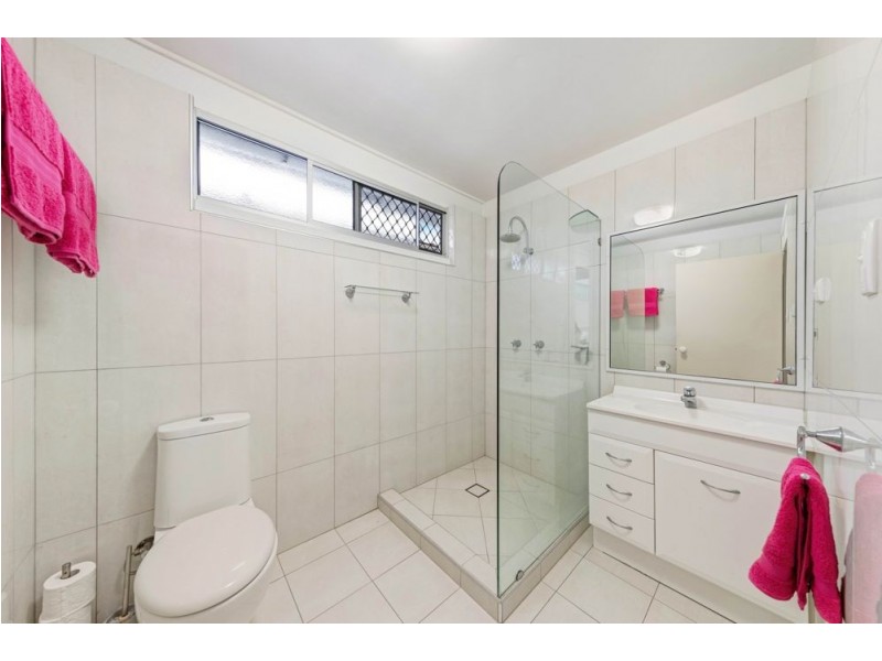 41 Nolan Street, Whitfield QLD 4870