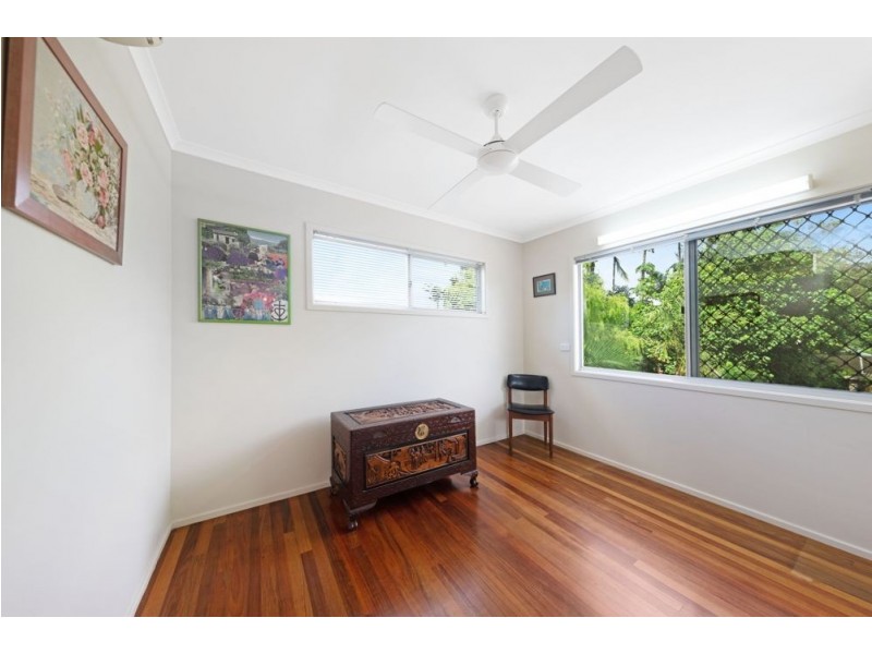 41 Nolan Street, Whitfield QLD 4870
