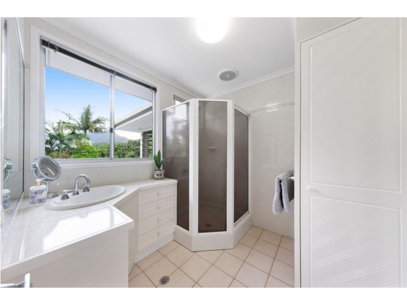 41 Nolan Street, Whitfield QLD 4870