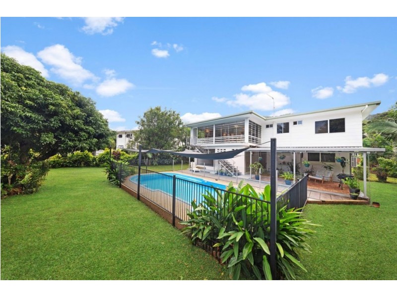 41 Nolan Street, Whitfield QLD 4870