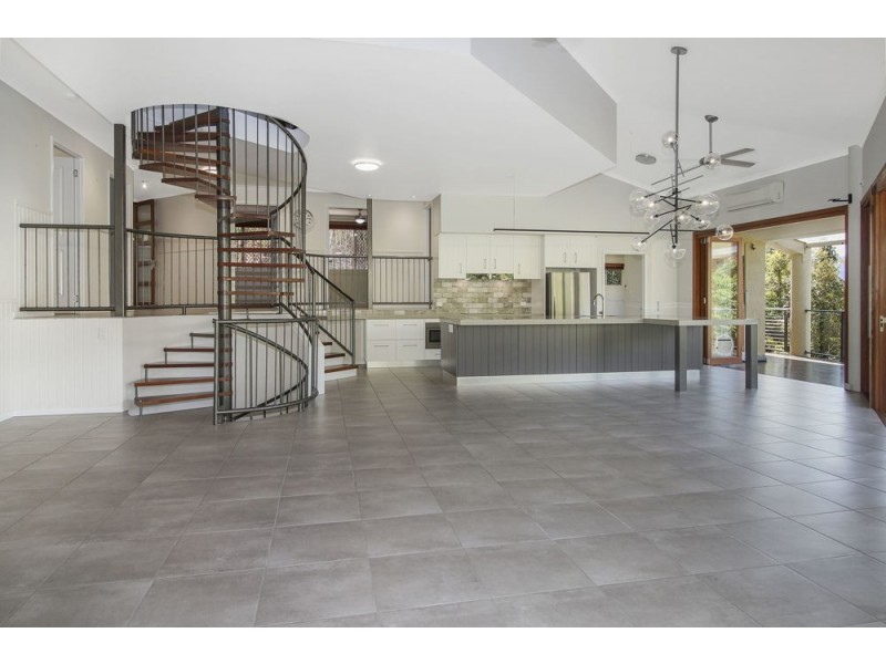 6 Riverview Close, Freshwater QLD 4870
