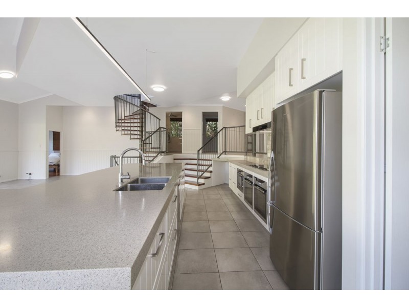 6 Riverview Close, Freshwater QLD 4870