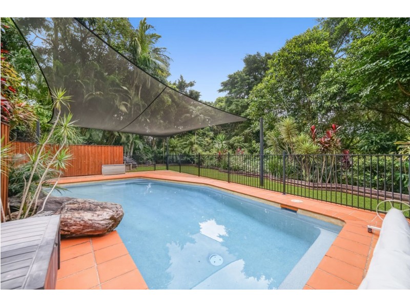 6 Riverview Close, Freshwater QLD 4870