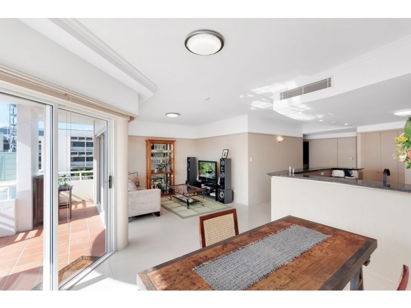 19/73 Spence Street, Cairns City QLD 4870