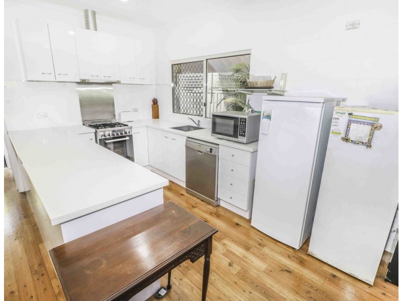 124/2-6 Lake Placid Road, Caravonica QLD 4878