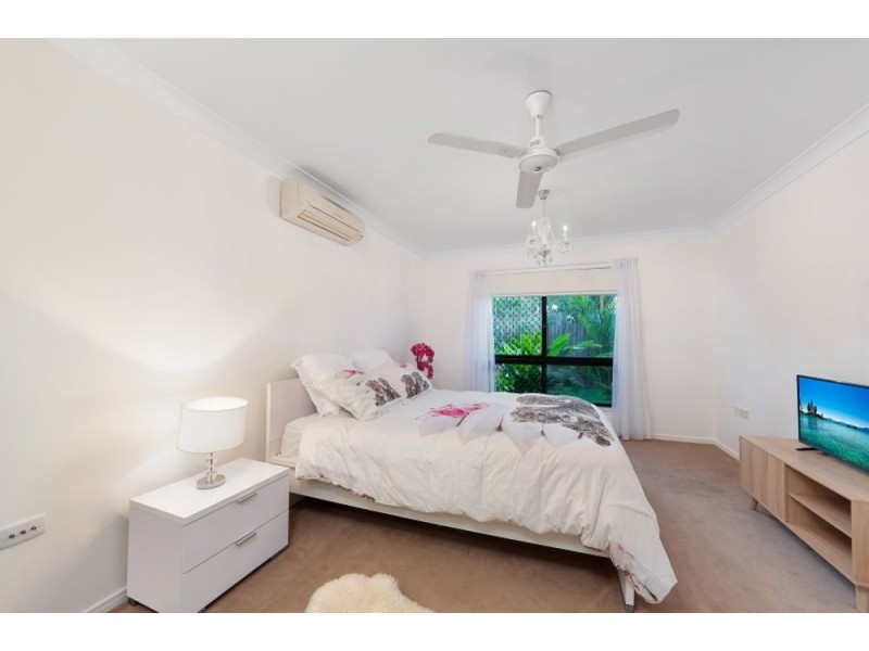 34 Shamrock Avenue, Brinsmead QLD 4870