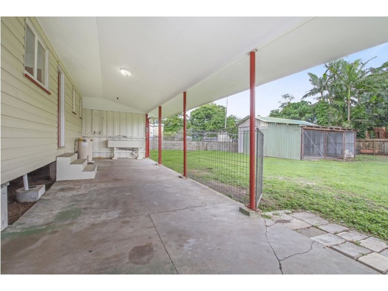 119 English Street, Manunda QLD 4870