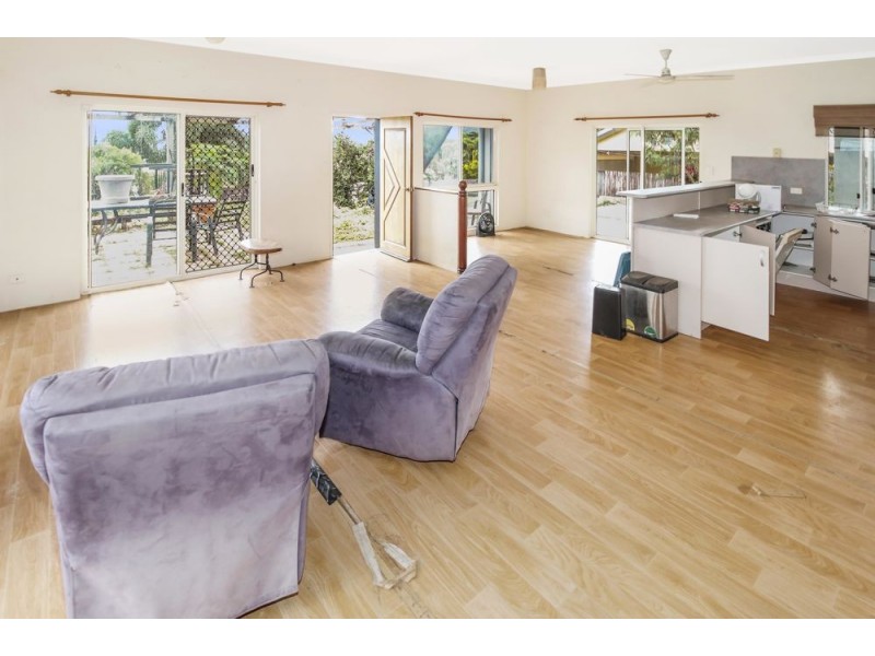 33 Pilosa Street, Redlynch QLD 4870