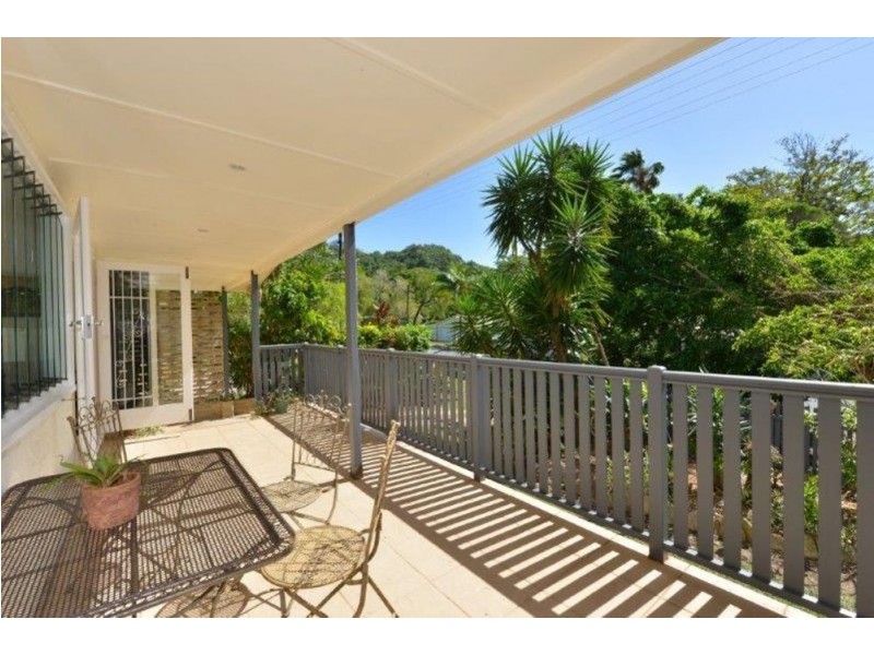 33 Hodel Street, Whitfield QLD 4870
