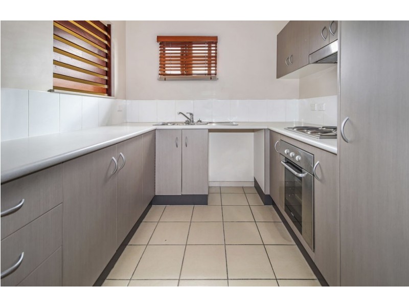 119/22 Ward Street, Mooroobool QLD 4870