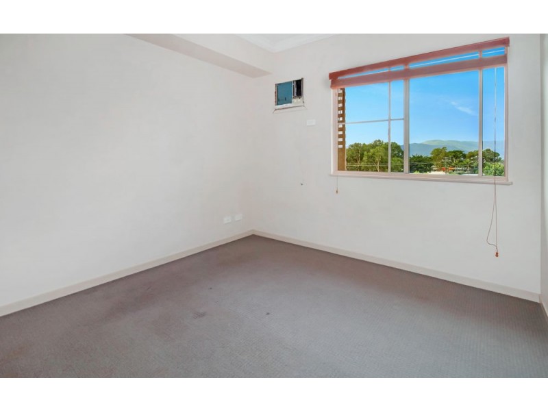 119/22 Ward Street, Mooroobool QLD 4870