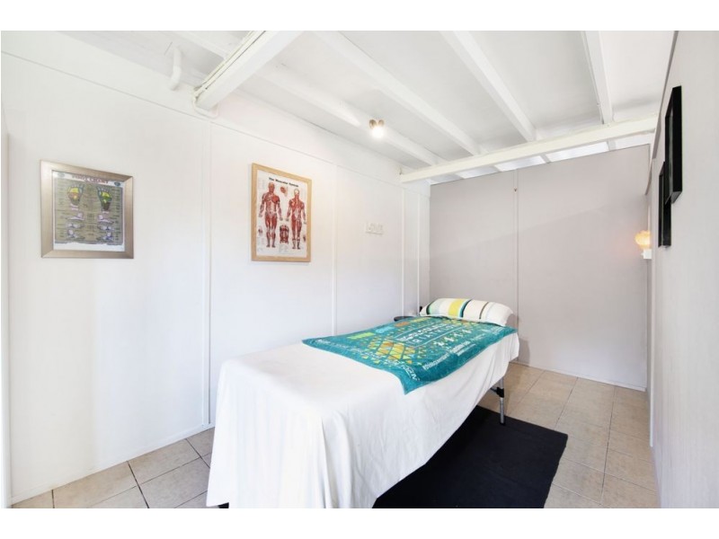 183 Greenslopes Street, Edge Hill QLD 4870