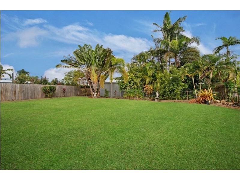 183 Greenslopes Street, Edge Hill QLD 4870