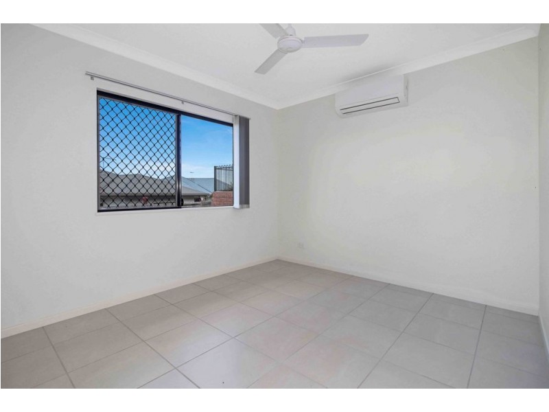 54 MCFARLANE DRIVE, Kanimbla QLD 4870