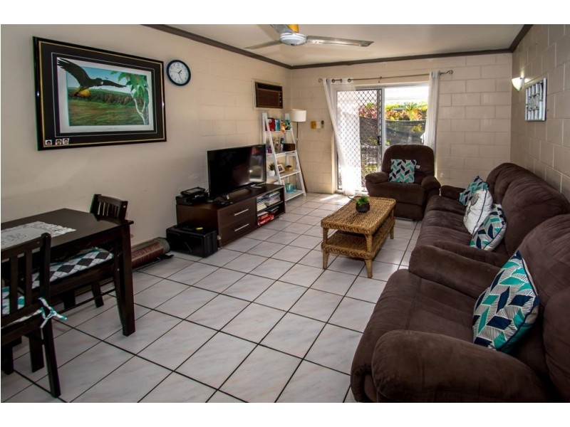 10/473-479 Mccoombe Street, Mooroobool QLD 4870