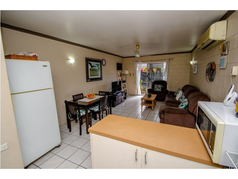 10/473-479 Mccoombe Street, Mooroobool QLD 4870