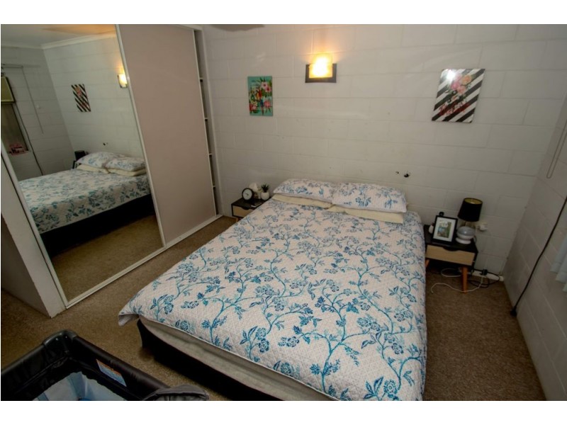 10/473-479 Mccoombe Street, Mooroobool QLD 4870