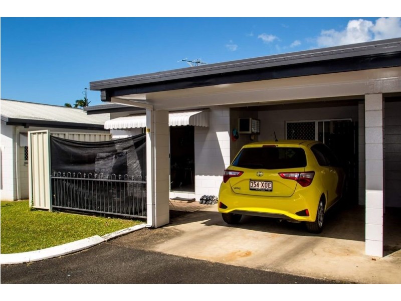 10/473-479 Mccoombe Street, Mooroobool QLD 4870