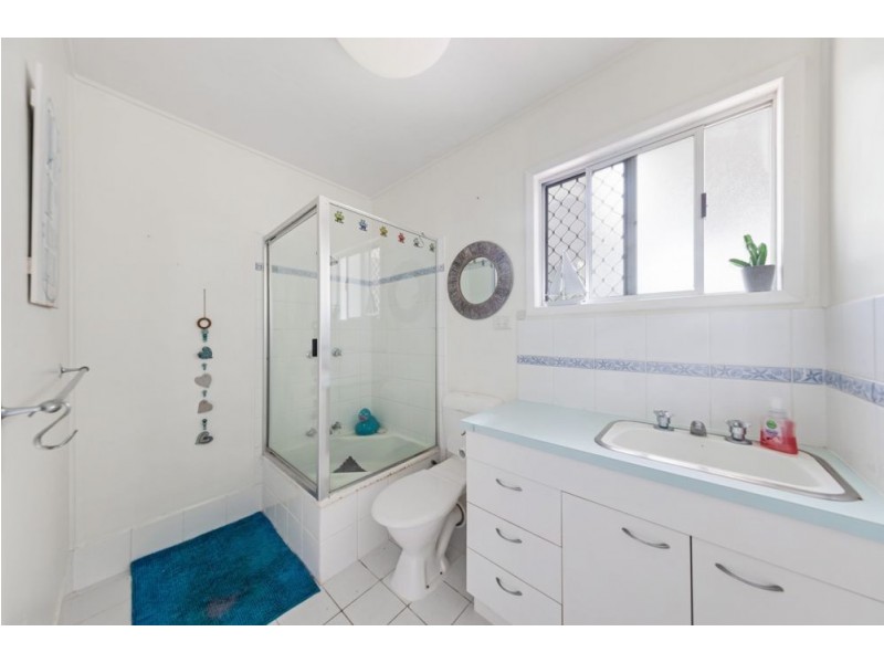 76 Richardson Street, Edge Hill QLD 4870