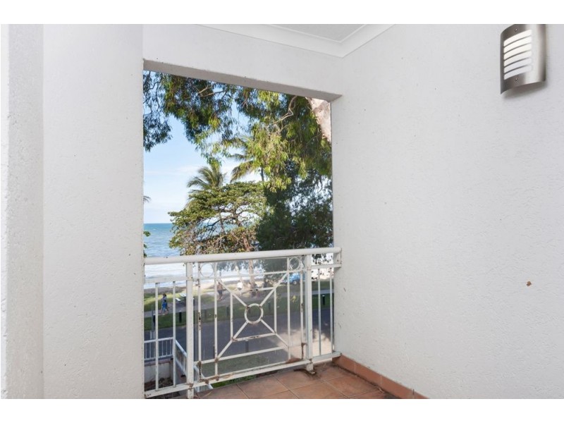 3011 & 3012/139 Williams Esplanade, Palm Cove QLD 4879